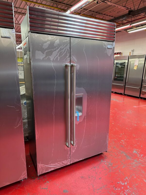 48” Subzero Refrigerator Freezer With Water Dispenser BI48SDSPH (New 2021 Model) - Image 3