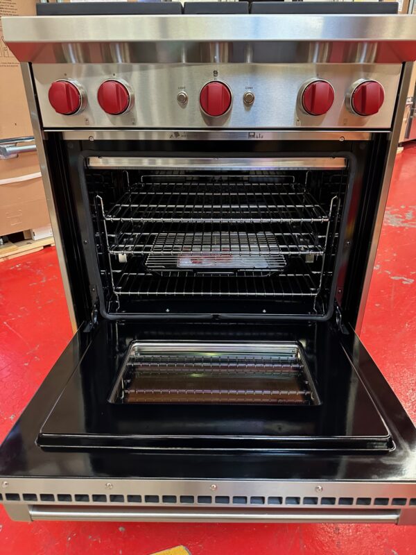 30” Wolf Gas Range GR304 (New Showroom Model) - Image 5