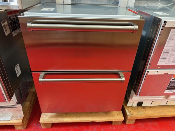 27” Subzero Double Drawer Refrigerator With Stainless Steel Panels ID27R (New Showroom Model)