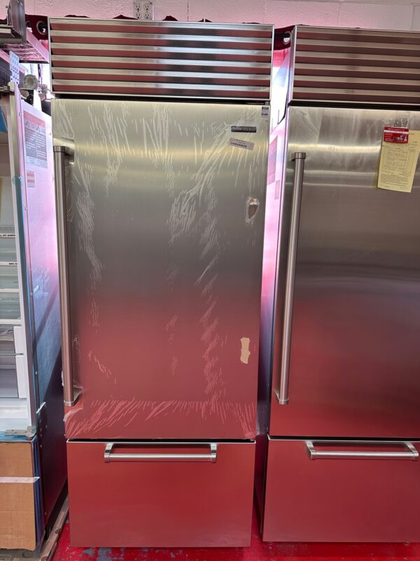 30” Subzero Refrigerator Freezer BI30USPHRH (Used 2020 Model) - Image 4