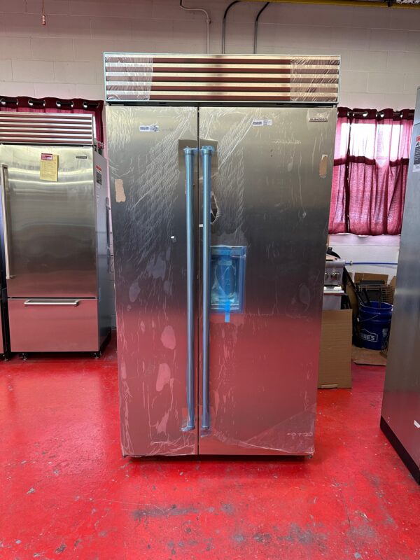 42” Subzero Refrigerator Freezer With Water Dispenser CL4250SDSP (New 2024 Model) - Image 2