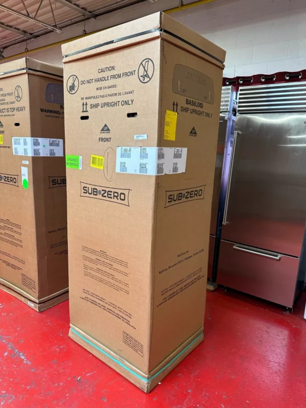 30” Subzero All Refridgerator Column With Water Dispenser IC30RIDRH (New in Box) - Image 4