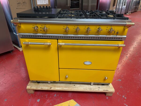 43'' Lacanche Saulieu LP Dual Fuel Range in Provence Yellow DUS1100-ZD-4 (Used)