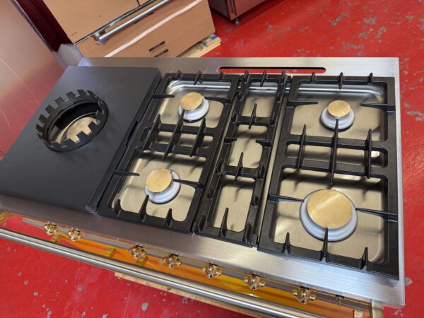 43'' Lacanche Saulieu LP Dual Fuel Range in Provence Yellow DUS1100-ZD-4 (Used) - Image 11