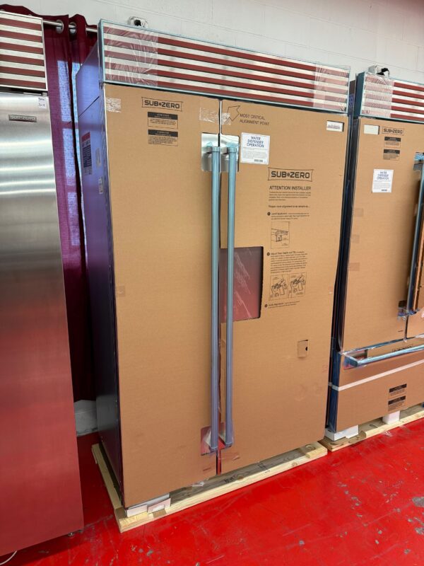 48” Subzero Refrigerator Freezer With Internal Water Dispenser CL4850SIDSP (New open Box) - Image 3
