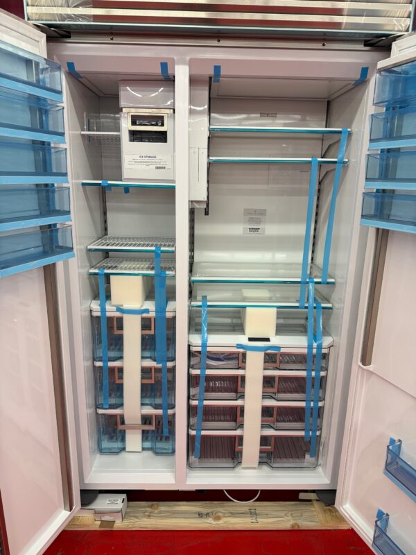 48” Subzero Refrigerator Freezer With Internal Water Dispenser CL4850SIDSP (New open Box) - Image 6