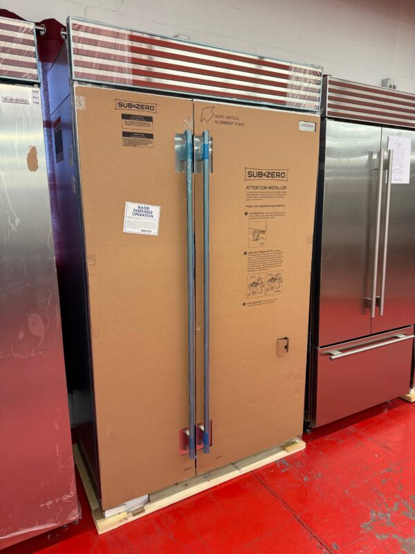 48” Subzero Refrigerator Freezer With Internal Water Dispenser CL4850SIDST (New open Box) - Image 3