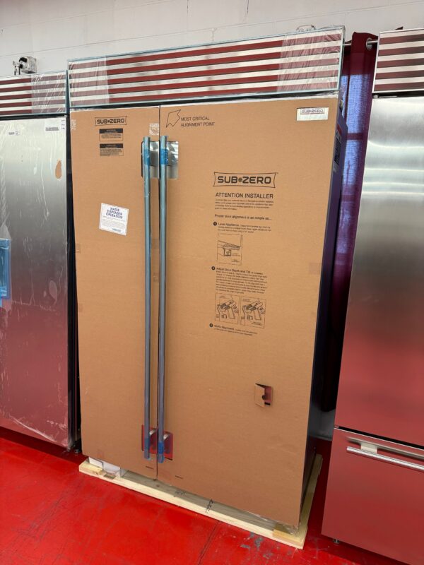 48” Subzero Refrigerator Freezer With Internal Water Dispenser CL4850SIDST (New open Box) - Image 4