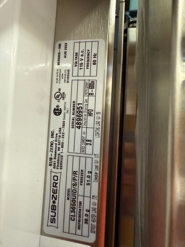 36'' Subzero Refrigerator Freezer With Internal Water Dispenser CL3650UIDSPR (New) - Image 6