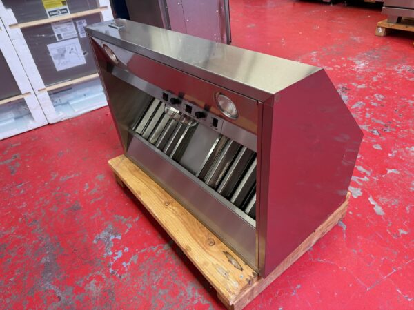 36'' Viking Pro Wall Mount Canopy Hood VWH3648SS With 600CFM Blower (Used) - Image 5