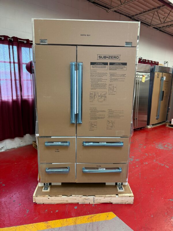 48” Subzero Pro Refrigerator Freezer With Stainless Steel Door PRO4850 (New)