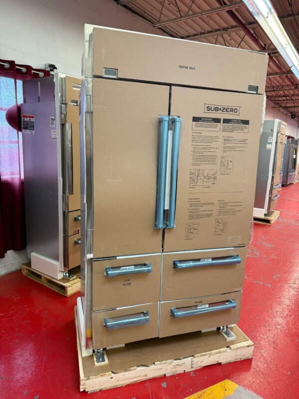 48” Subzero Pro Refrigerator Freezer With Stainless Steel Door PRO4850 (New) - Image 3