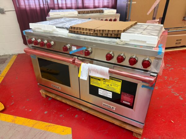 60” Wolf Dual Fuel Natural Gas Range DF60650DGSP (New) - Image 2