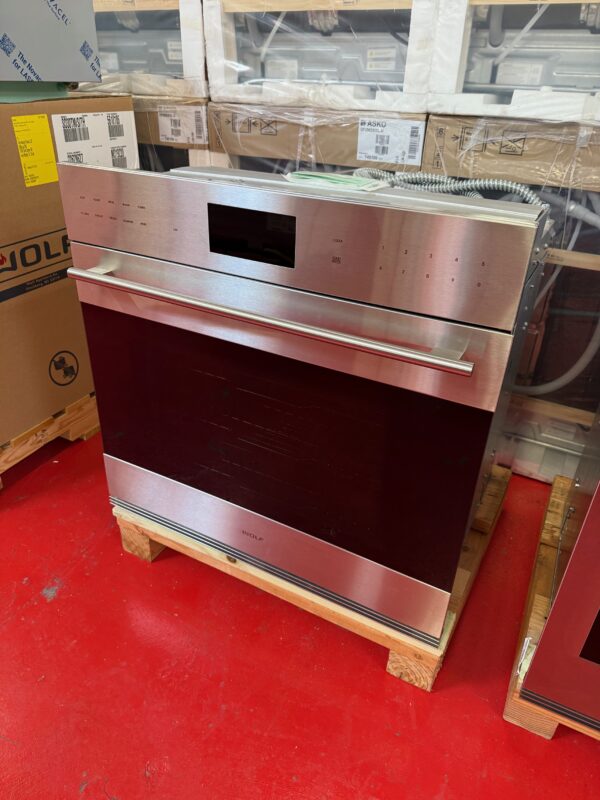 30'' Wolf Single Wall Oven E Series SO3050TEST (New Showroom Model) - Image 3
