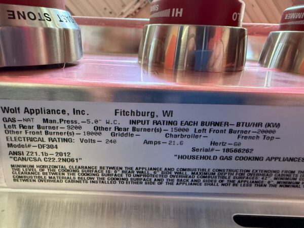 30'' Wolf Dual Fuel Range DF304 (New open Box) - Image 6