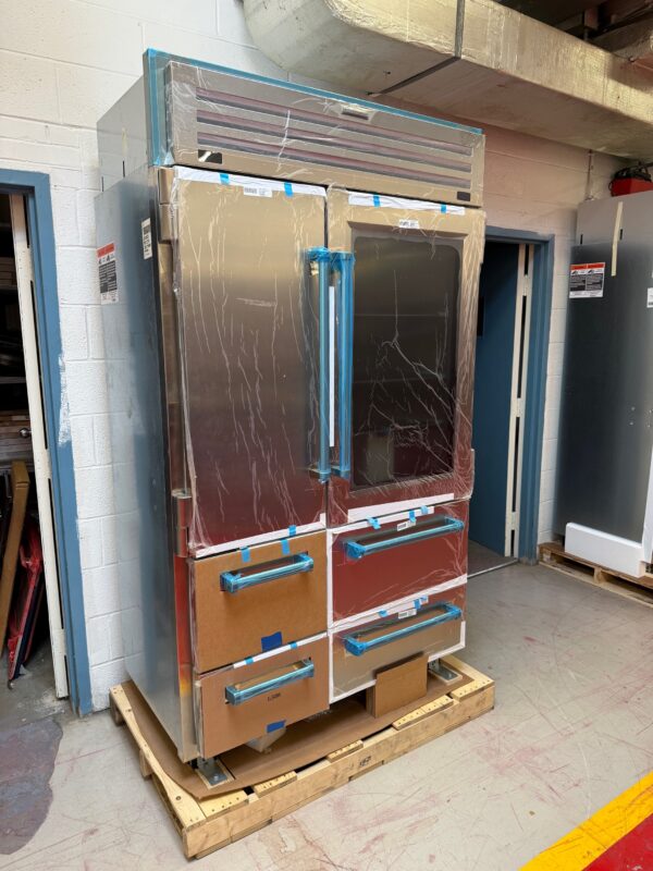 48” Subzero Pro Refrigerator Freezer With Glass Door PRO4850G (New 10/2020 Model) - Image 3