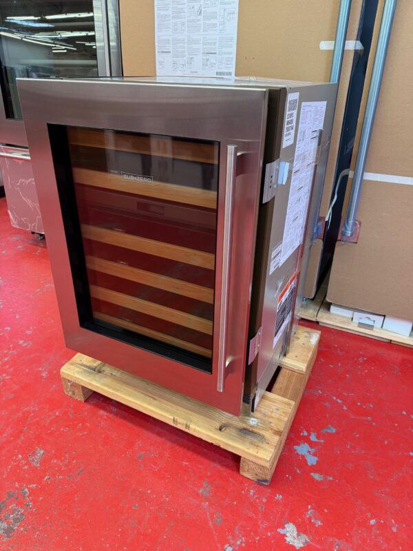 24” Subzero Under Counter Wine Storage With S/S Panel DEU2450WL (New Showroom 2022 model) - Image 3