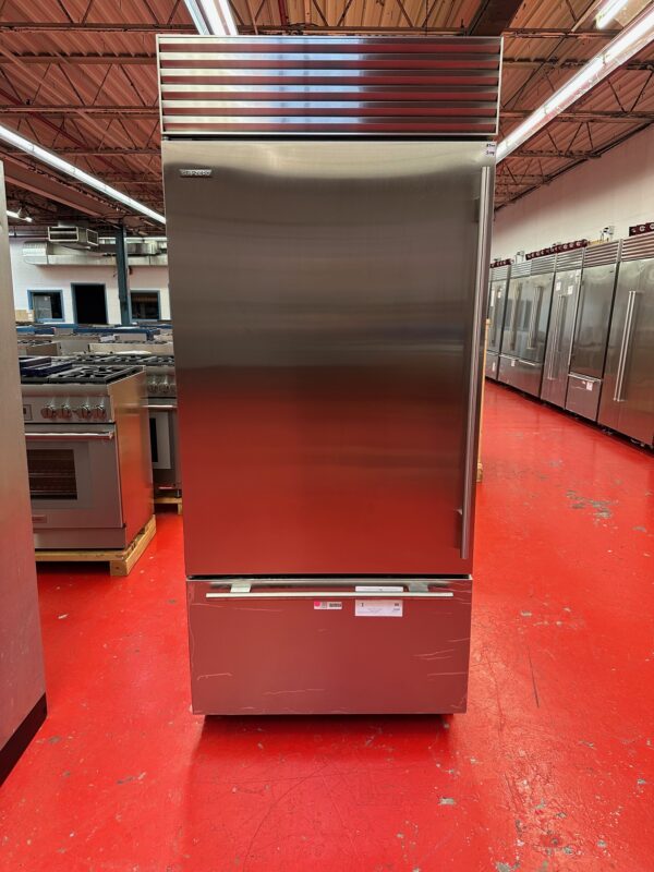 36” Subzero Refrigerator Freezer BI36USTHLH (Used 07/2014)