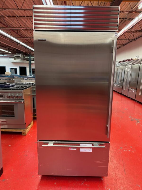 36” Subzero Refrigerator Freezer BI36USTHLH (Used 07/2014) - Image 2