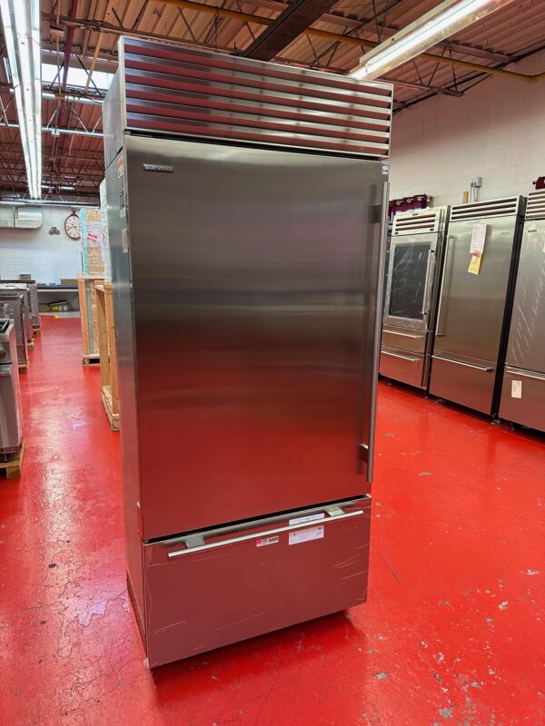 36” Subzero Refrigerator Freezer BI36USTHLH (Used 07/2014) - Image 4