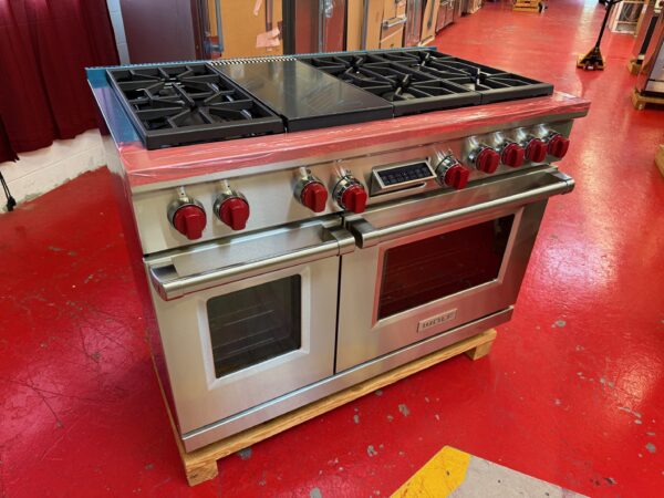 48” Wolf Dual Fuel Range DF486G (Used Natural Gas) - Image 3