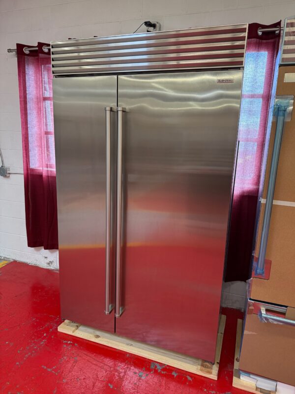 48” Subzero Refrigerator Freezer With Internal Water Dispenser CL4850SIDSP (New 2023) - Image 3