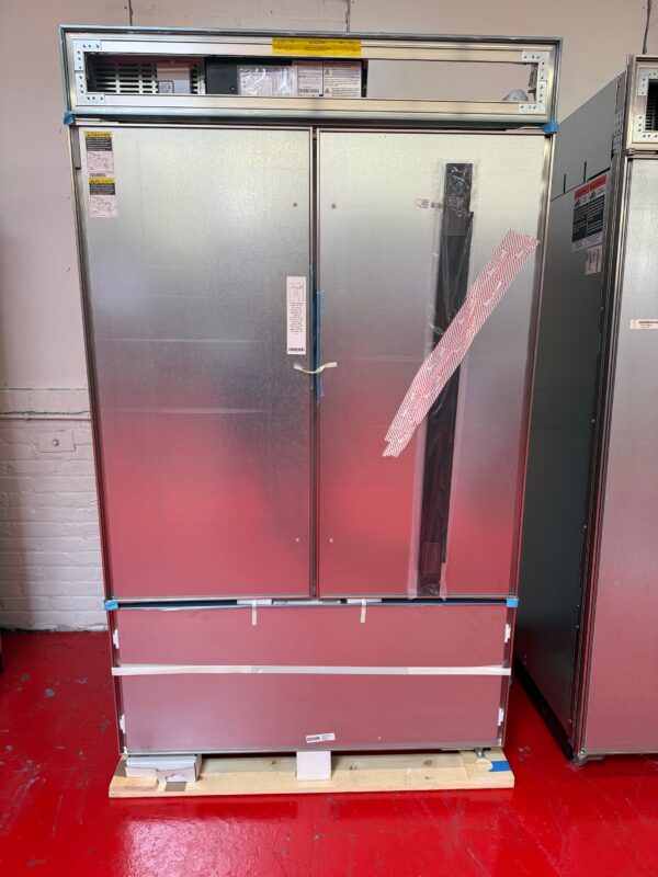 48'' Subzero Refrigerator French Door Panel Ready CL4850UFDO (New 2024) - Image 2