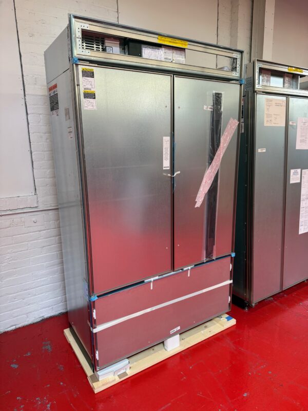 48'' Subzero Refrigerator French Door Panel Ready CL4850UFDO (New 2024) - Image 3