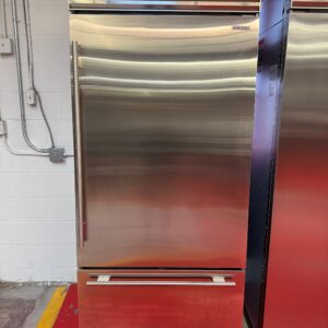 36” Subzero Refrigerator Bottom Freezer CL3650USTR (2024 Model)