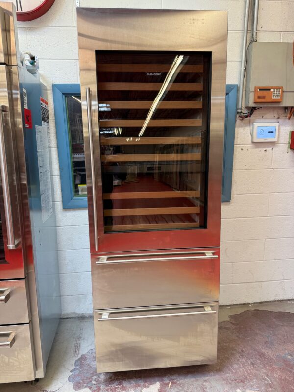 30'' Subzero Wine Cooler With Refrigerator Drawers DET3050WRR (2023 Model)