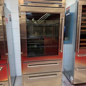 36'' Subzero Pro Refrigerator Freezer PRO3650GLH (2021 Model)