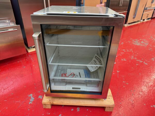 24'' Subzero Undercounter Beverage Refrigerator UC24BGSPHRH (2018 Model)