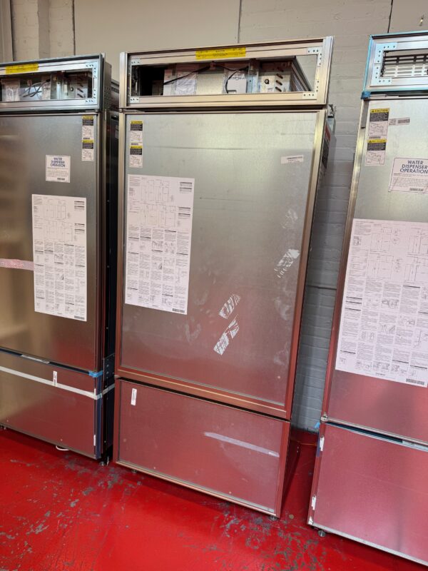 36” Subzero Refrigerator Freezer Panel Ready BI36UOLH (Used 2020 Model) - Image 3