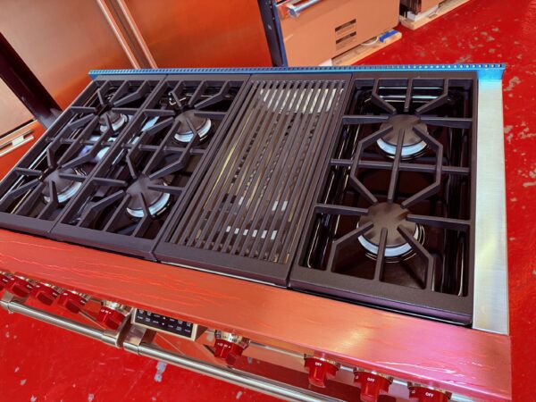 48'' Wolf Dual Fuel Range DF486C (Used) - Image 4