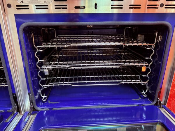 48'' Wolf Dual Fuel Range DF486C (Used) - Image 6
