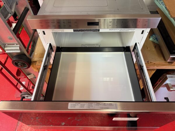 24” Wolf Microwave Drawer MD24TES (Used) - Image 4