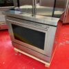 36'' Wolf M Series Induction Range IR36550ST (Showroom Model) - Image 3