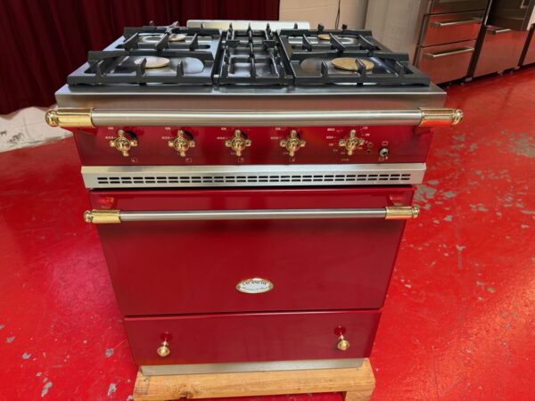 28'' Lacanche Cormatin Classique DUS7EDZ Dual Fuel Range in Griotte Red With Brass (Used)