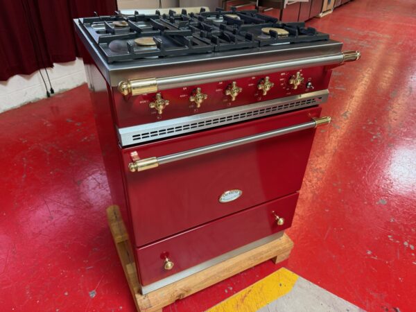 28'' Lacanche Cormatin Classique DUS7EDZ Dual Fuel Range in Griotte Red With Brass (Used) - Image 3