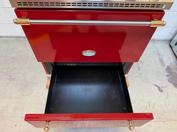 28'' Lacanche Cormatin Classique DUS7EDZ Dual Fuel Range in Griotte Red With Brass (Used) - Image 9