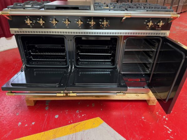 55 5/16'' Lacanche Cluny 1400 Series Dual Fuel Range DUSD401C0TGS Black with Brass (Used 2014 Model) - Image 4