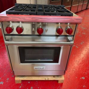 30'' Wolf Gas Range GR304 (Used)