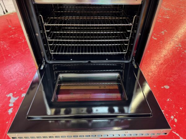 30'' Wolf Gas Range GR304 (Used) - Image 7