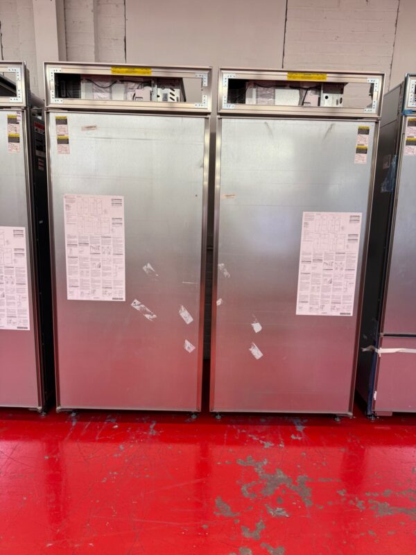 36'' Subzero Refrigerator BI36RORH & Freezer BI36FOLH Columns Panel Ready (Used 2020) - Image 2