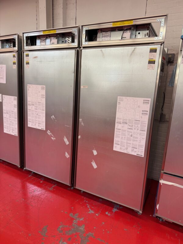 36'' Subzero Refrigerator BI36RORH & Freezer BI36FOLH Columns Panel Ready (Used 2020) - Image 4
