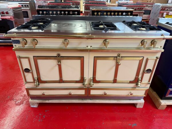 60” La Cornue Chateau 150 Dual Fuel Range CH53LGEU27 (Used Natural Gas)