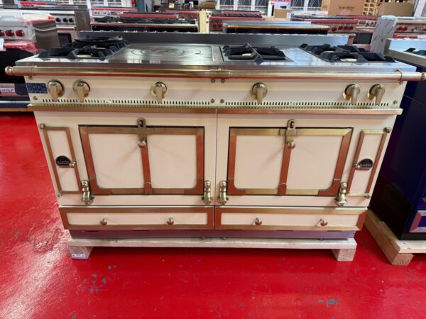 60” La Cornue Chateau 150 Dual Fuel Range CH53LGEU27 (Used Natural Gas) - Image 2