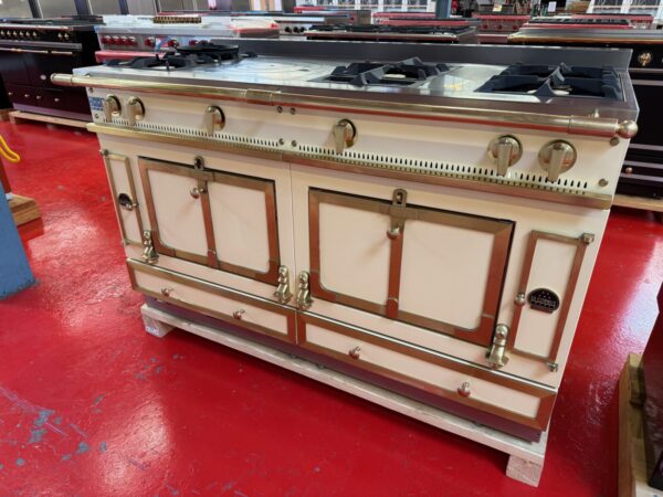 60” La Cornue Chateau 150 Dual Fuel Range CH53LGEU27 (Used Natural Gas) - Image 3