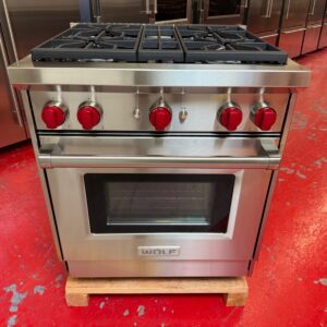 30” Wolf Gas Range GR304 (Never used)