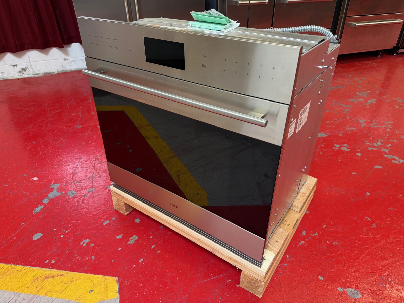 30'' Wolf E Series Wall Oven Transitional SO3050TEST (Never used) - Image 2